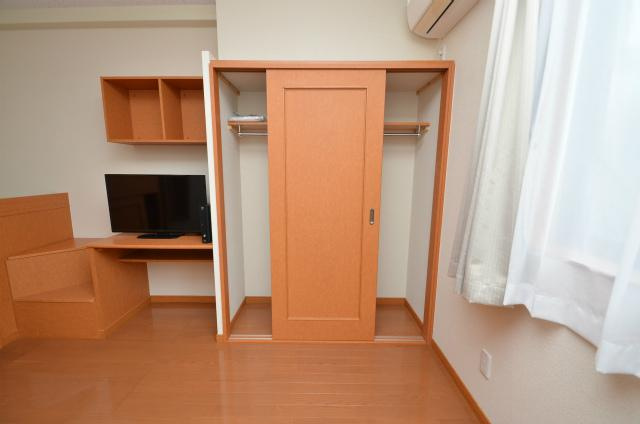 北九州市八幡西区大平２丁目のアパートの収納