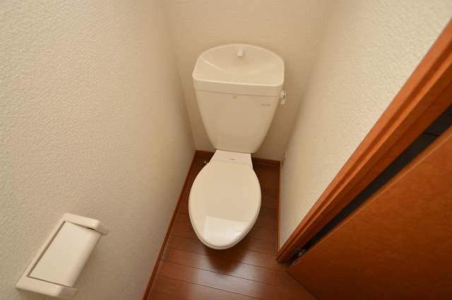 北九州市八幡西区引野２丁目のアパートのトイレ