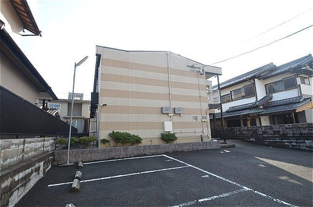 北九州市八幡西区引野２丁目のアパートの外観