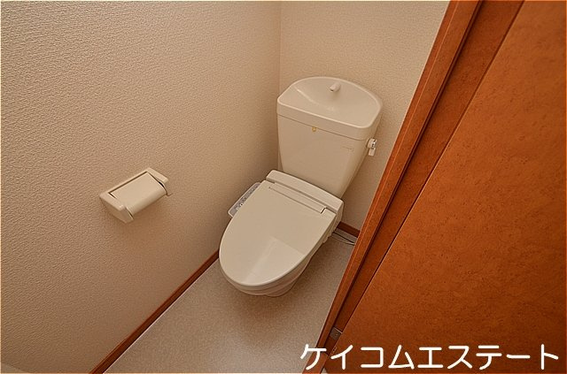 北九州市八幡西区引野２丁目のアパートのトイレ