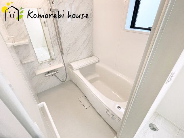 さいたま市見沼区東大宮218②　新築一戸建て　ミラスモシリーズ　01の浴室|コンパクトで使いやすいお風呂です