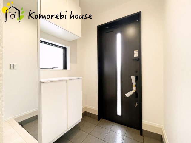 さいたま市見沼区東大宮218②　新築一戸建て　ミラスモシリーズ　01の玄関|玄関です