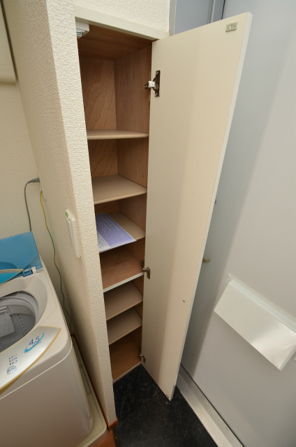 北九州市八幡西区市瀬２丁目のアパートの玄関