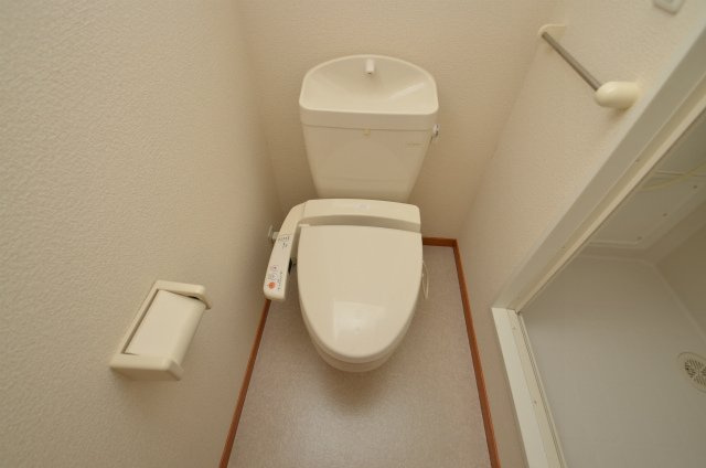 北九州市八幡西区市瀬２丁目のアパートのトイレ