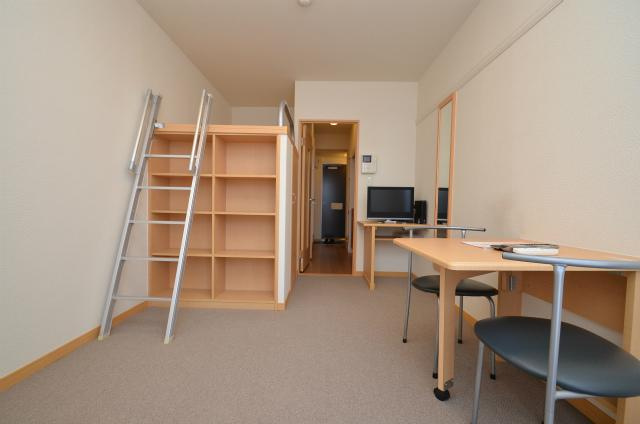 北九州市八幡西区陣原１丁目の賃貸マンションの居間・リビング