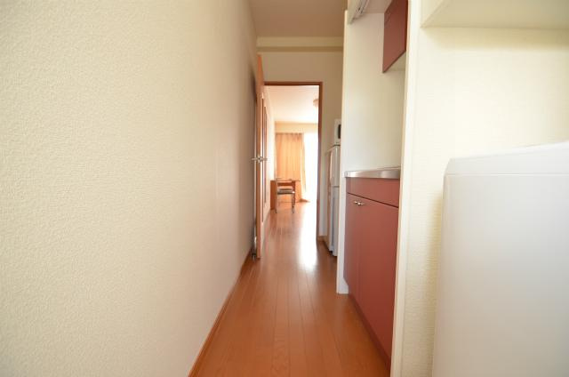 北九州市八幡西区則松東１丁目のアパートの玄関