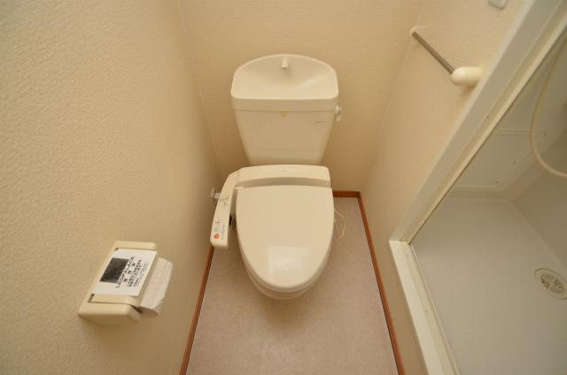 北九州市八幡西区永犬丸東町３丁目のアパートのトイレ