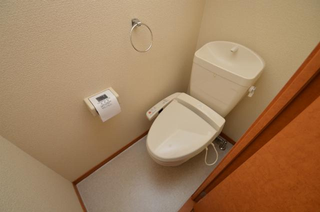 中間市岩瀬西町のアパートのトイレ