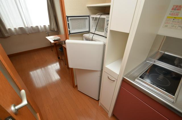 中間市岩瀬西町のアパートのキッチン