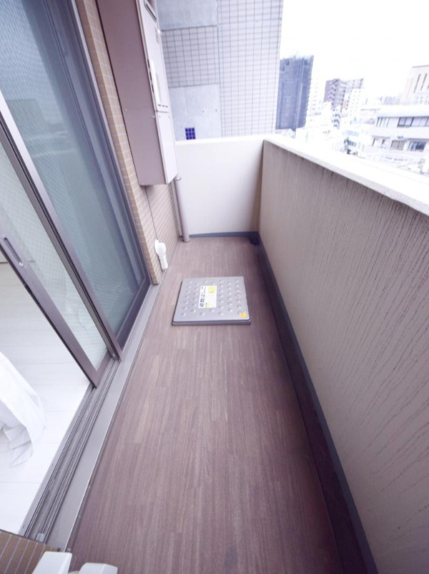 西日暮里フラッツのバルコニー