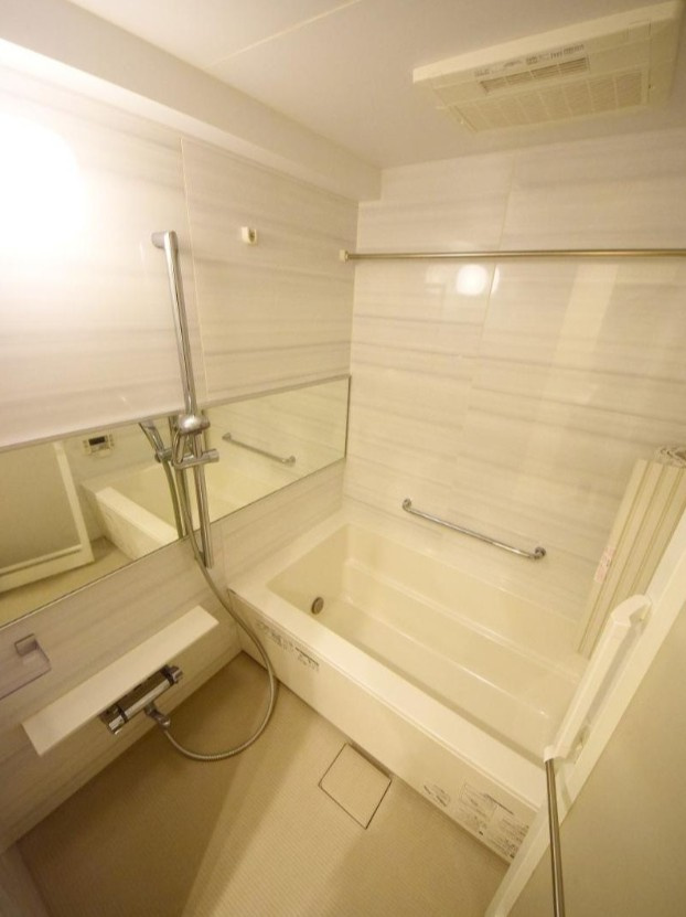 西日暮里フラッツの浴室