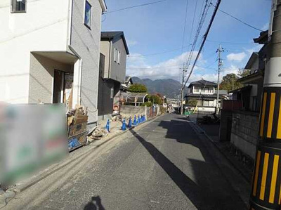 【前面道路含む現地写真】 | 広島市安佐北区落合南１丁目 城ヶ丘No.3