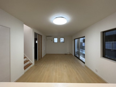 【居間・リビング】 | 安芸郡府中町石井城１丁目