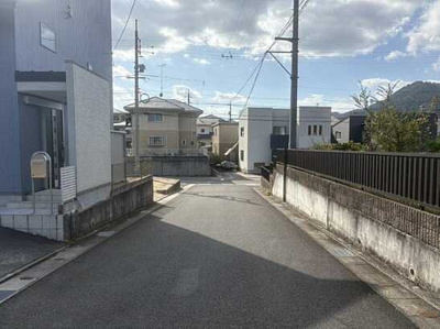 【前面道路含む現地写真】 | 東広島市八本松南４丁目