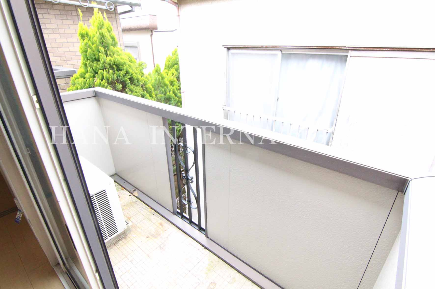 ジュネスハイツのバルコニー