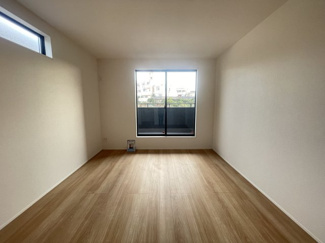 【洋室】 | 与那原町上与那原（全4棟）2・3号棟 | 3号棟　洋室7.87帖＋WIC付き♪（WIC×2部屋）