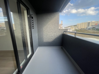 【バルコニー】 | 与那原町上与那原（全4棟）2・3号棟 | 3号棟　2面インナーバルコニー♪