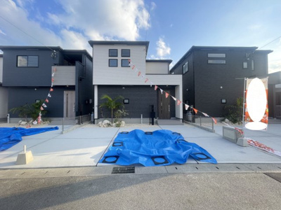 【外観】 | 与那原町上与那原（全4棟）2・3号棟 | 2号棟　並列駐車2台完備♪