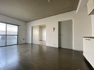 【居間・リビング】 | 広島市東区温品７丁目　売マンション