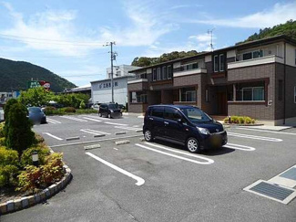 【外観】 | 広島市安佐北区上深川町　売ｱﾊﾟｰﾄ 3棟
