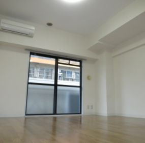 【居間・リビング】 | マンション白陽 | リビングです