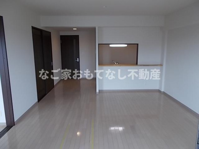 【居間・リビング】 | カーサビアンカ黒川 | ※写真は別号室