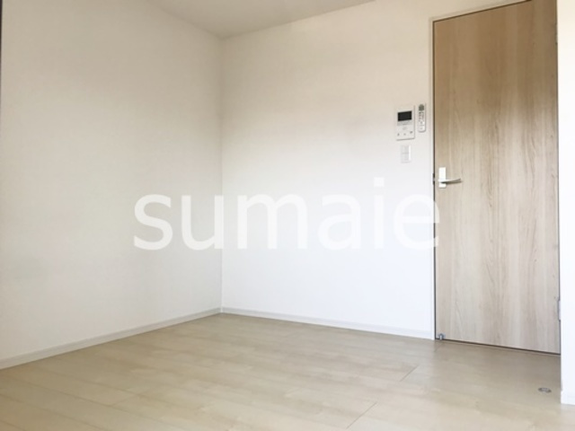 チェルシークロイスターズの居間・リビング|人気のフローリングです。