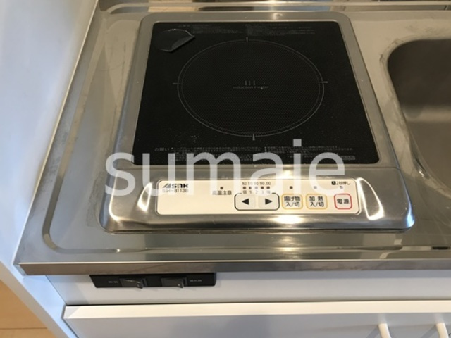 チェルシークロイスターズのキッチン|IHコンロ付き。