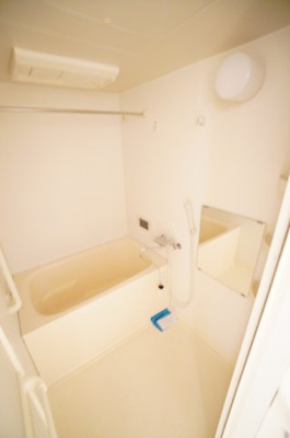 【浴室】 | サンライズ・新町大塚ビル | ※同物件・反転タイプの写真です。