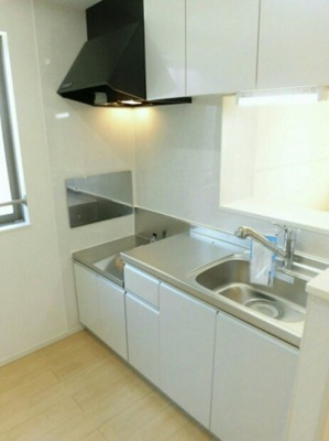 【キッチン】 | カルム・ソシアＡ | コンパクトなキッチンで掃除もラクラク