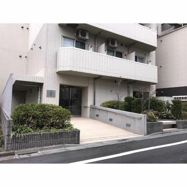 スパシエスタイル住吉のエントランス