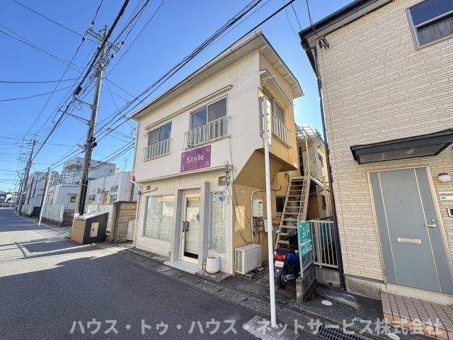 メゾン根本の外観