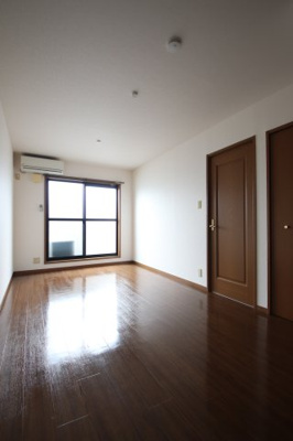 【居間・リビング】 | カンターレ鶯谷Ⅰ番館