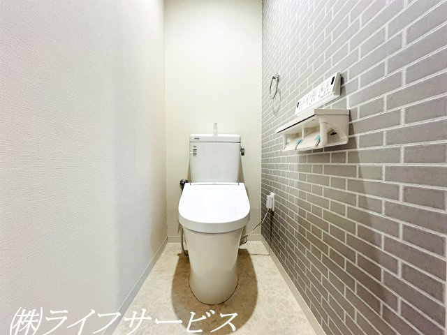 【トイレ】 | ノバカネイチ塚本 | 温水洗浄便座付トイレ