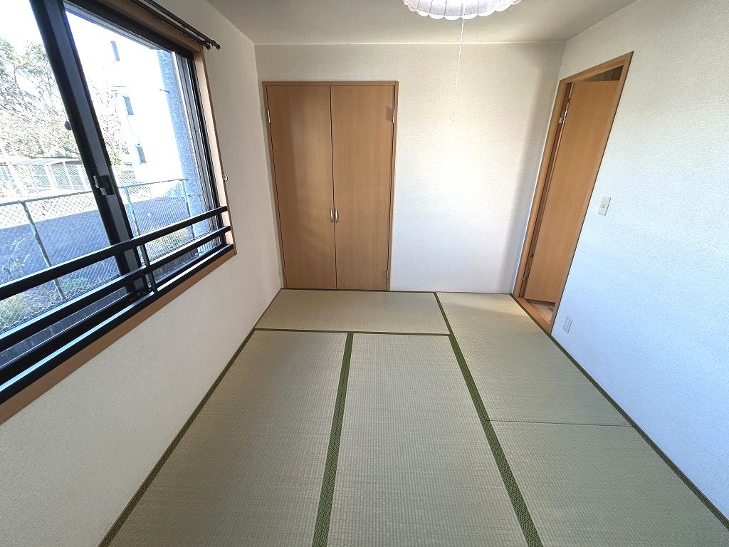 フライハイト丸池A棟の和室|日本らしい落ち着いた雰囲気の和室です