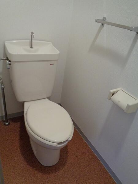 コンフォートリセのトイレ|独立トイレです。