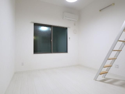 【居間・リビング】 | フォーリア加賀 | 居間です