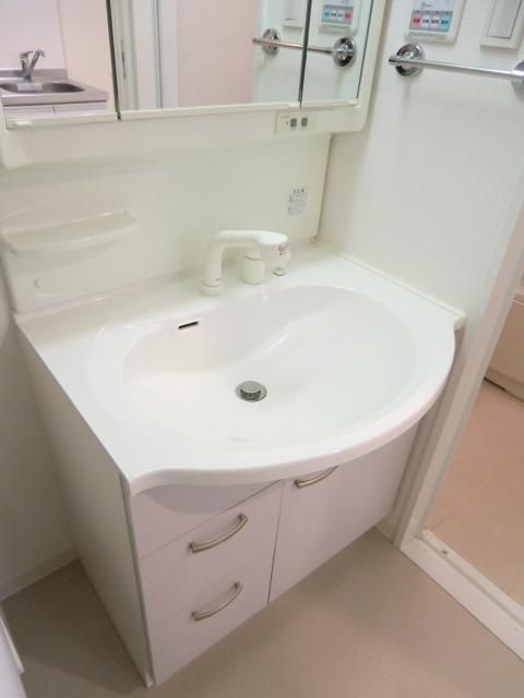 RisingPlace浅草参番館の洗面所