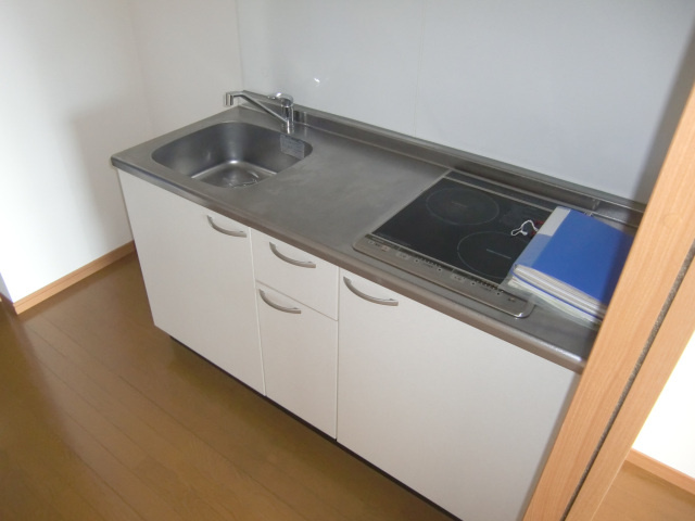 ロイヤルシャトー大須のキッチン