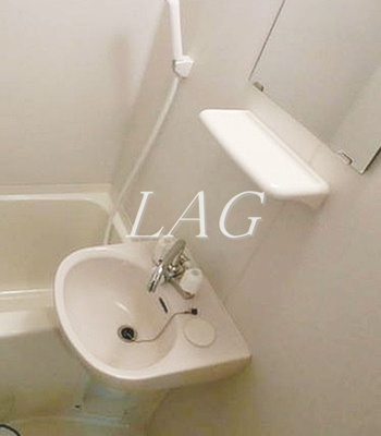 【洗面所】 | ＯＬＩＯ東長崎 | 洗面台です。