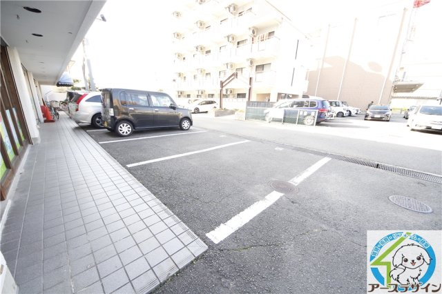 ベネフィス北在家の駐車場|※類似部屋