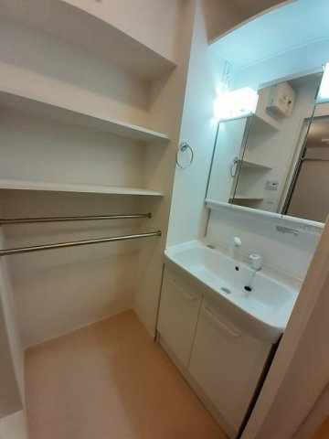 ヴィラ・サンパティークの洗面所