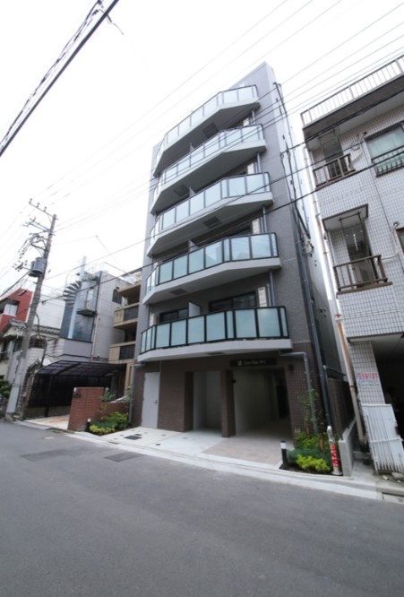 エストゥルースプラス押上の外観