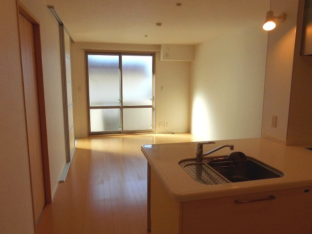 グラッシャス上ノ丸の居間・リビング