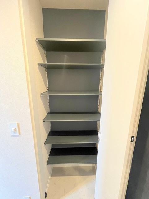 クローリス成城の玄関