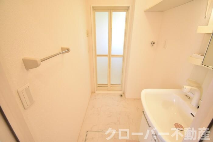 メゾン・リシェス A棟の独立洗面台|その他