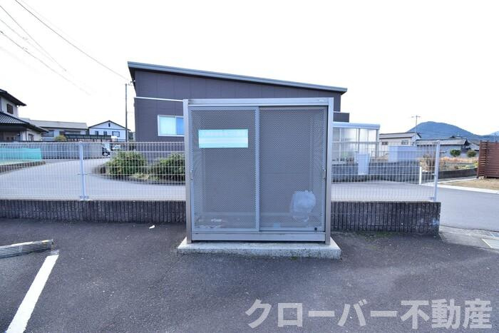 メゾン・リシェス A棟のその他共用部分|ゴミ置場