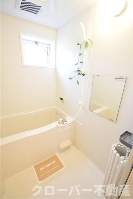 メゾン・リシェス A棟の浴室|浴室