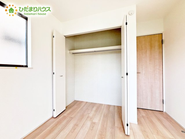 【収納】 | ひたちなか市牛久保2丁目1410番　新築戸建　B号棟 | 奥行きが広い収納スペースなので、お布団も楽々しまえますね！！