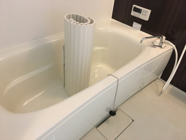 長岡ハイツの浴室